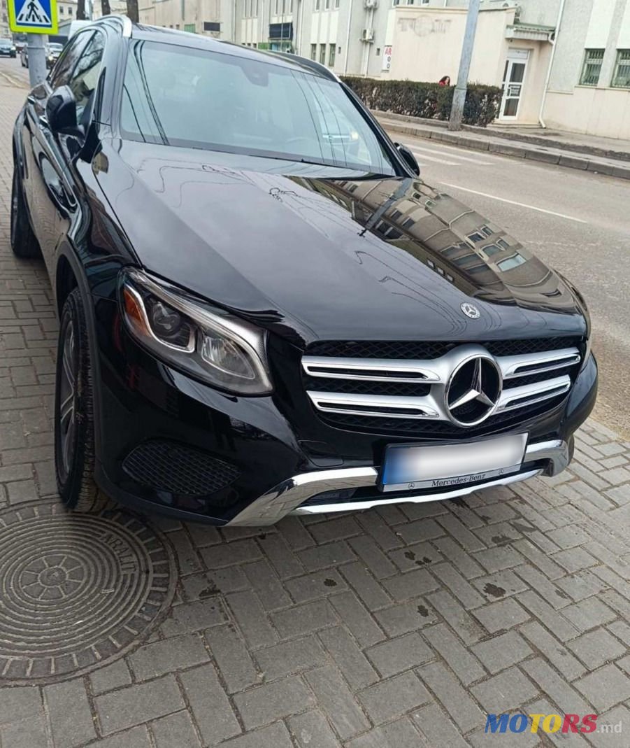 2019' Mercedes-Benz GLC photo #1