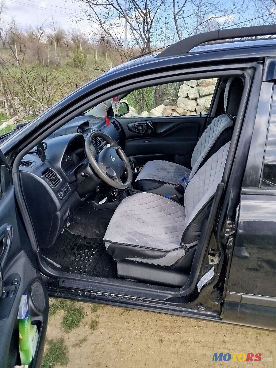 2003' Mitsubishi Space Star photo #4