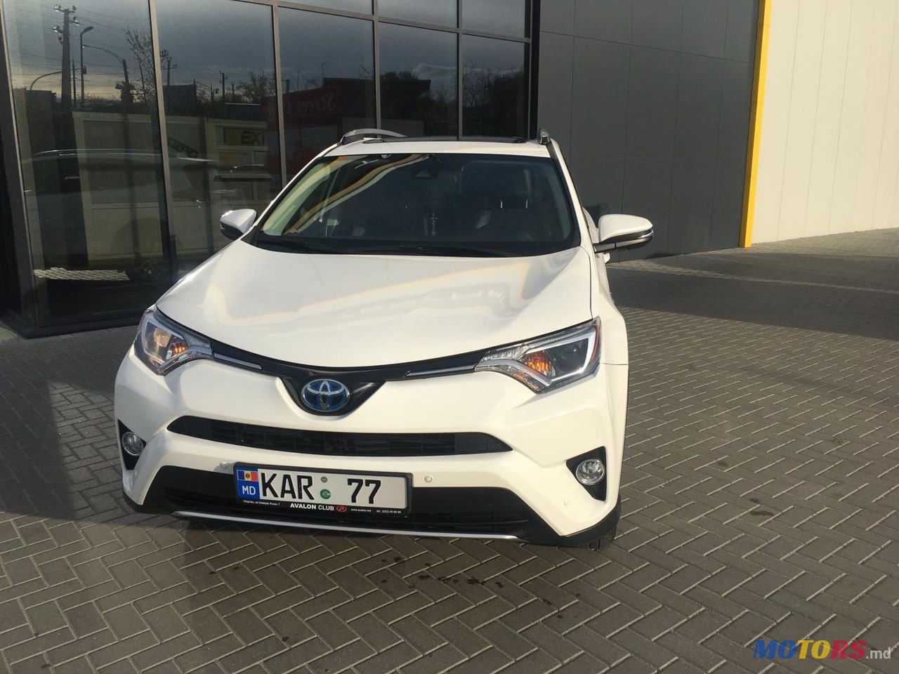 2017' Toyota RAV4 photo #1