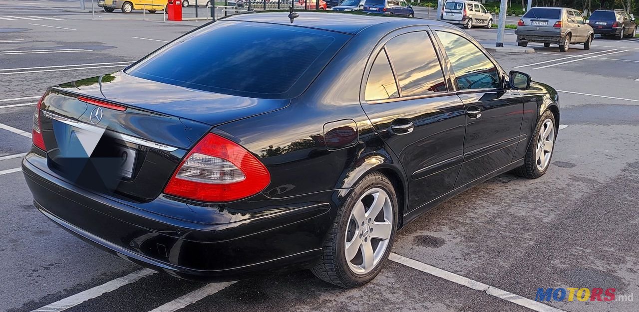 2008' Mercedes-Benz E-Class photo #4