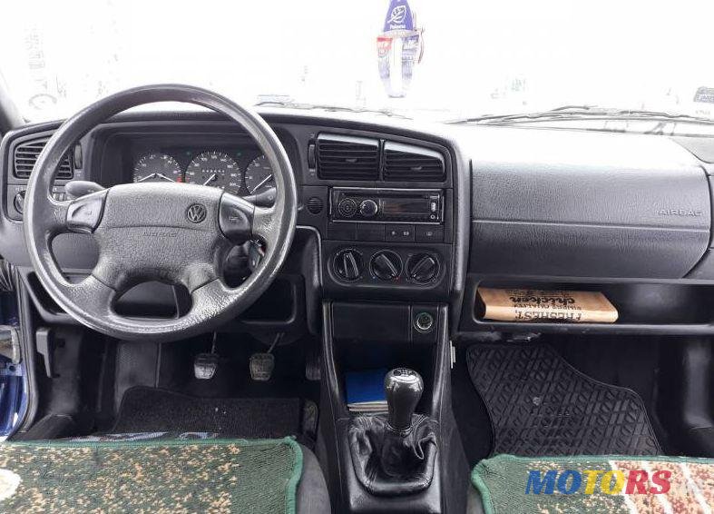 1996' Volkswagen Passat photo #2