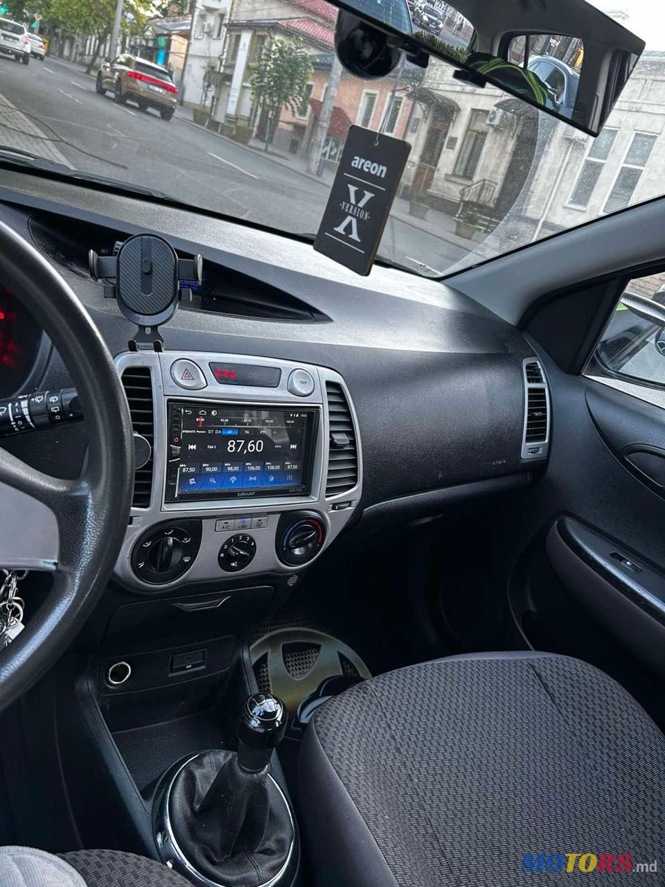 2011' Hyundai i20 photo #4