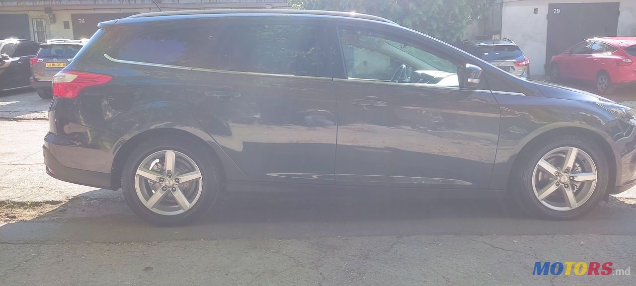 2012' Ford Focus photo #2