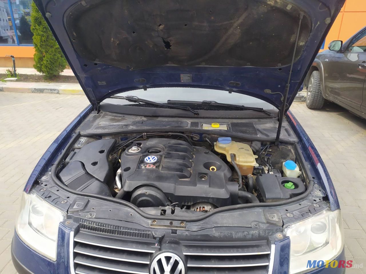 2001' Volkswagen Passat photo #6