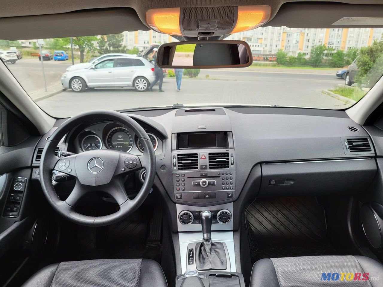 2010' Mercedes-Benz C Класс photo #3