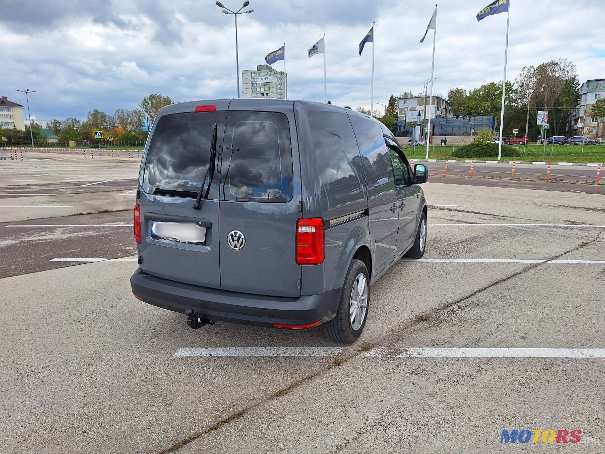 2017' Volkswagen Caddy photo #3