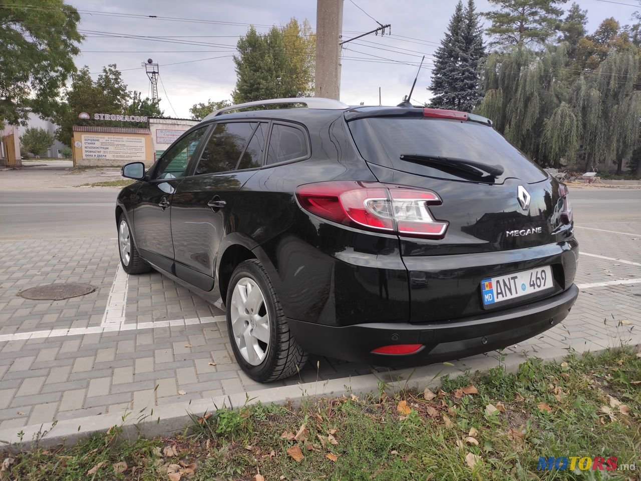 2012' Renault Megane photo #2