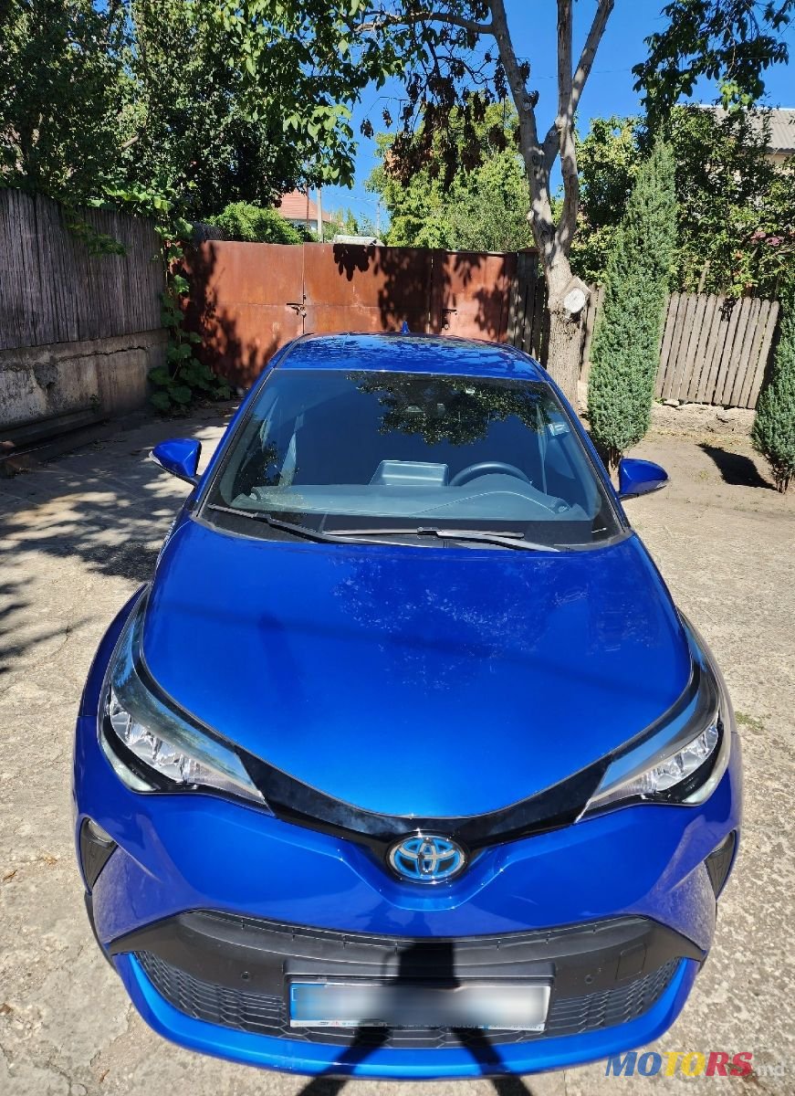 2020' Toyota C-HR photo #4