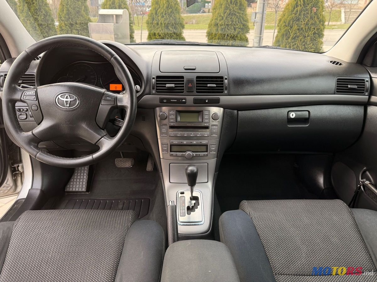 2007' Toyota Avensis photo #6