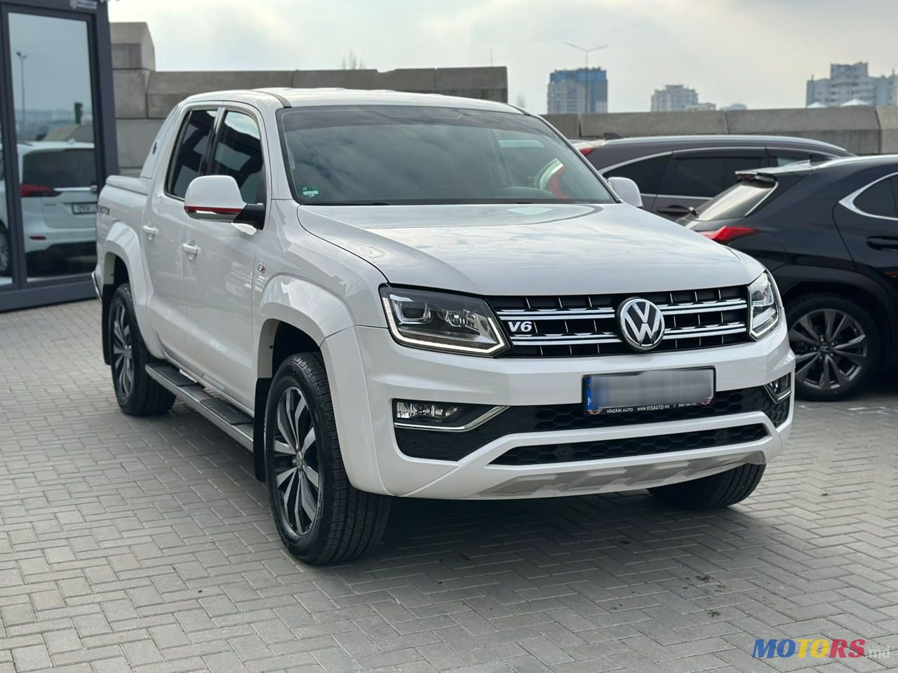 2018' Volkswagen Amarok photo #1