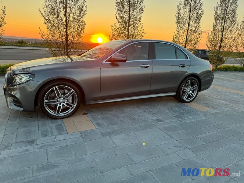 2016' Mercedes-Benz E-Class photo #6