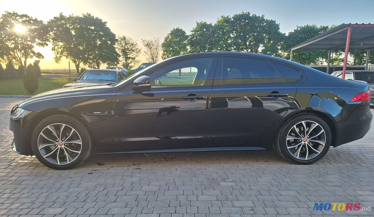 2016' Jaguar XF photo #3