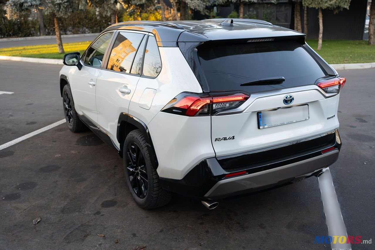 2023' Toyota RAV4 photo #4