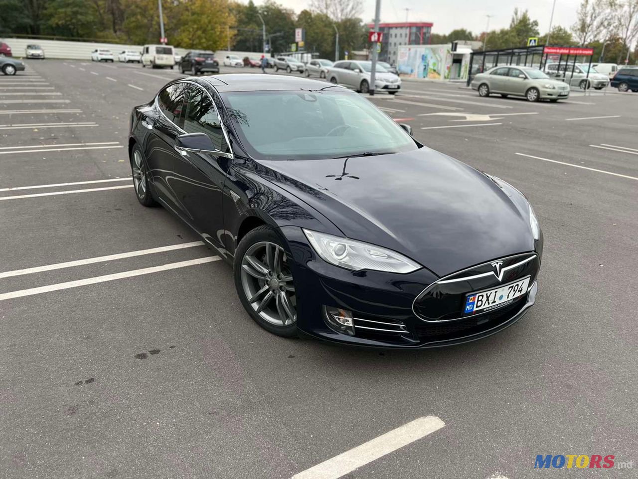 2015' Tesla Model S photo #2