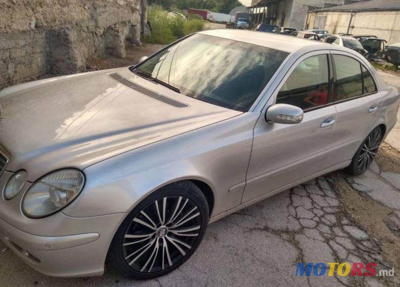 2006' Mercedes-Benz E photo #1