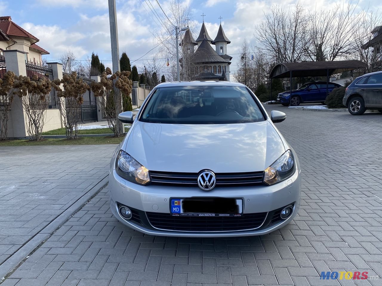 2010' Volkswagen Golf photo #2