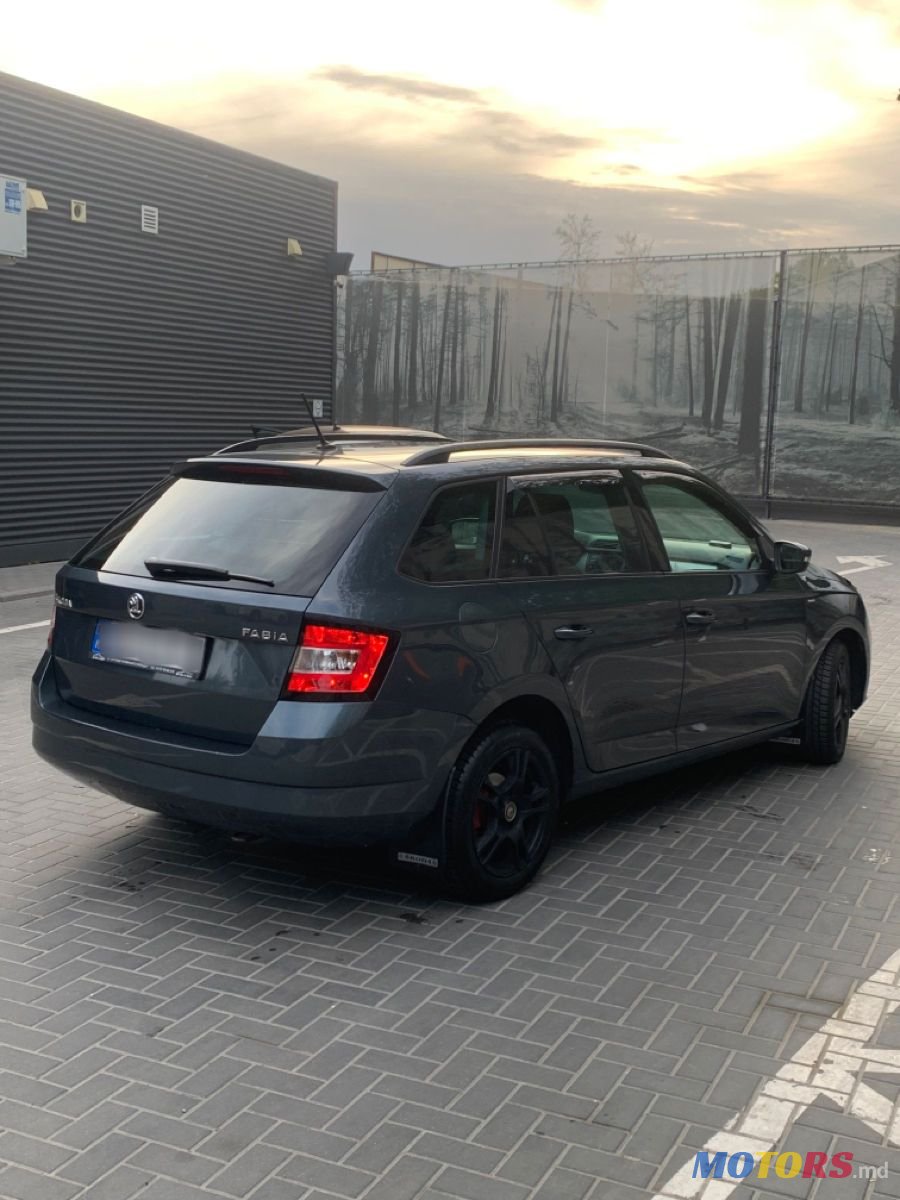 2017' Skoda Fabia photo #2