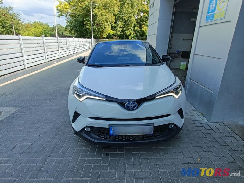 2016' Toyota C-HR photo #1