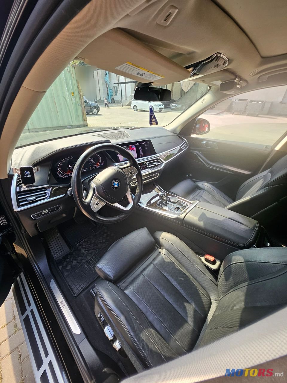 2020' BMW X7 photo #6