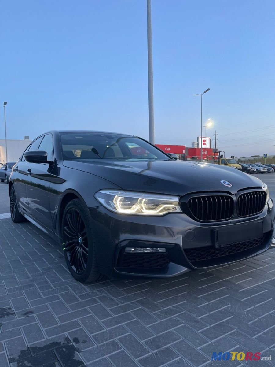 2017' BMW 5 Series photo #2