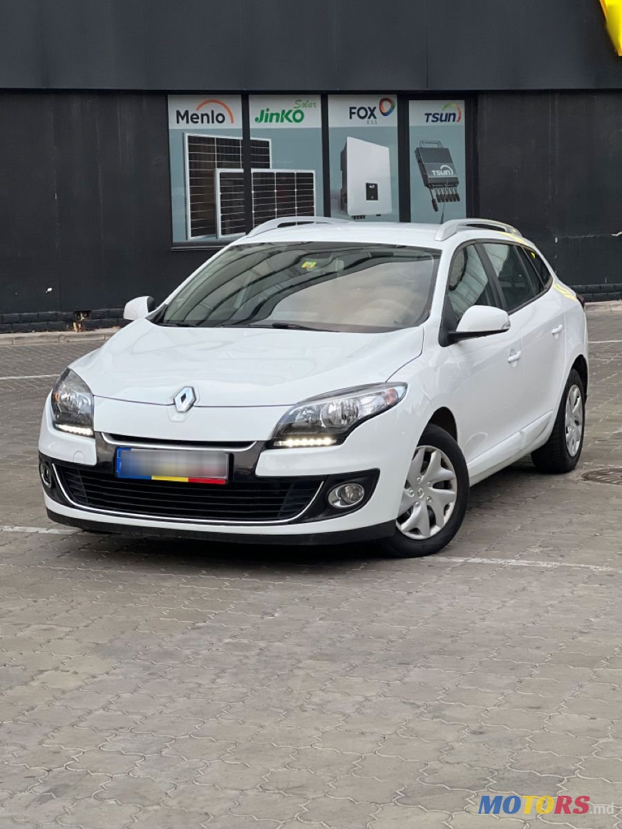 2013' Renault Megane photo #1