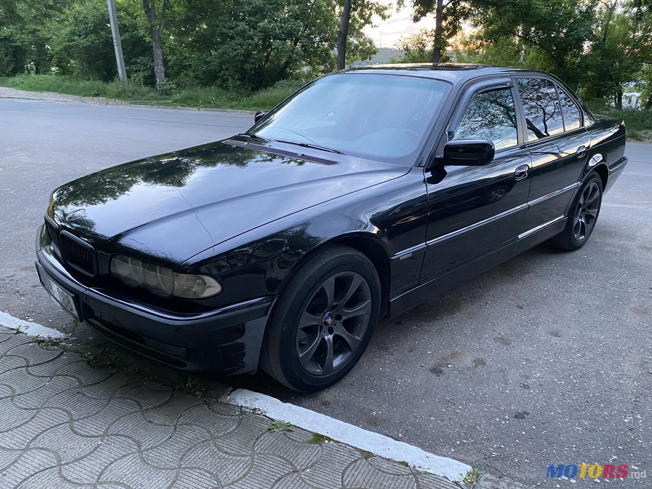 2001' BMW 7 Series photo #2