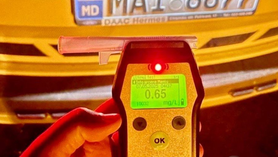 Патрульные остановили нетрезвого водителя: он попытался дать взятку