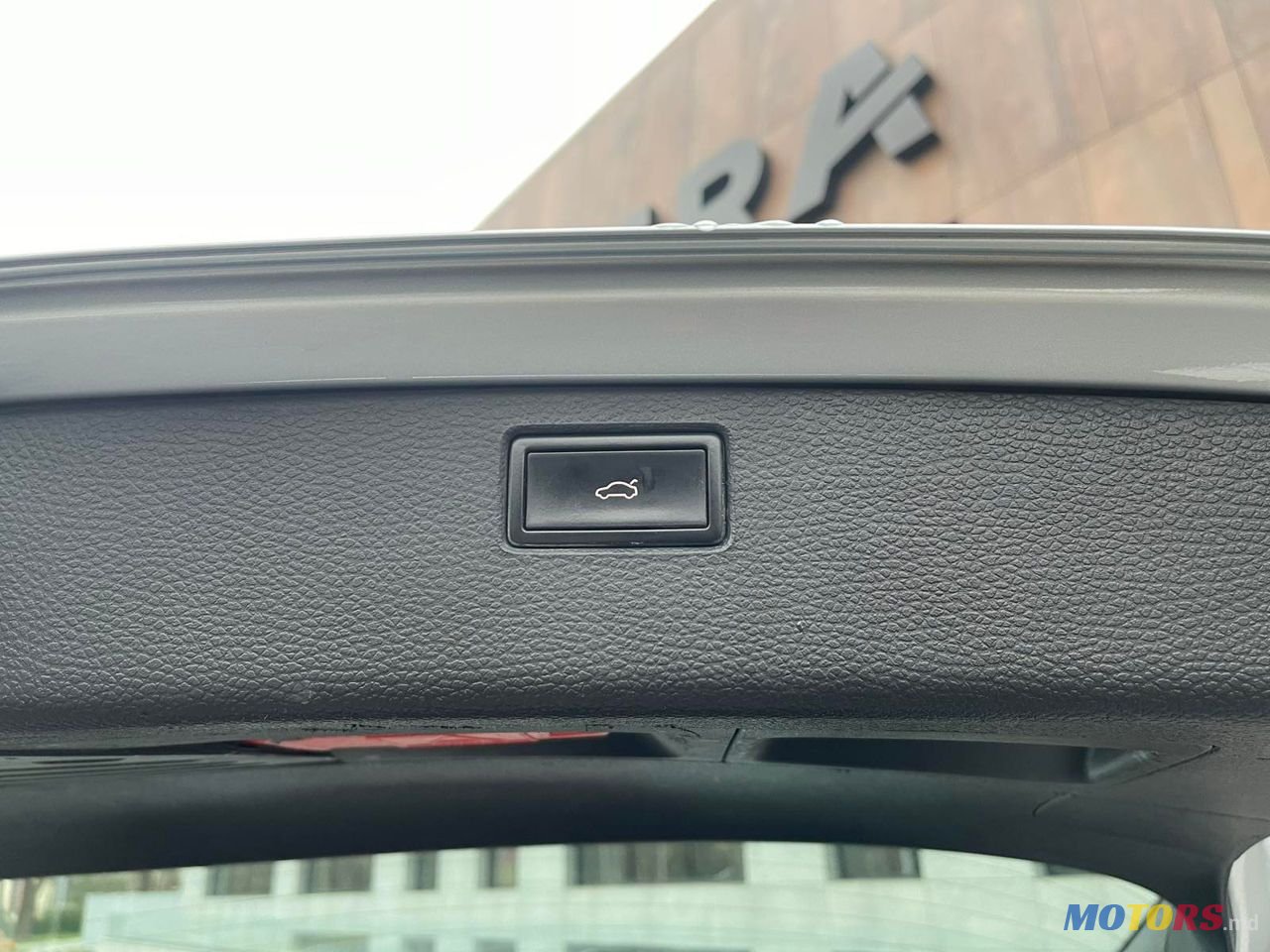 2013' Volkswagen Passat photo #5