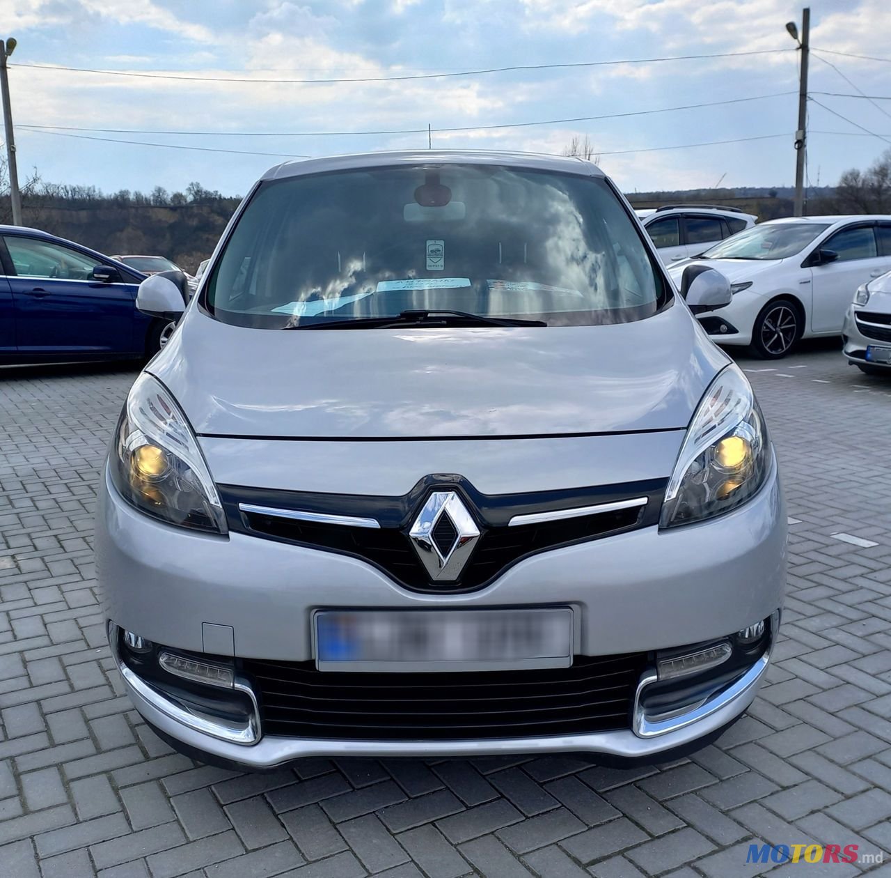 2016' Renault Scenic photo #1