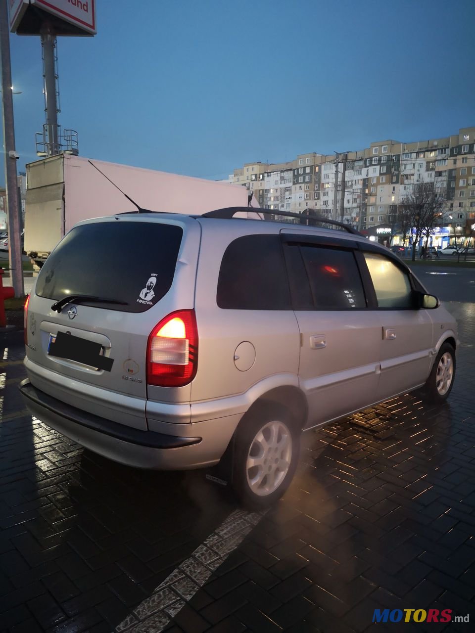 2004' Opel Zafira photo #4