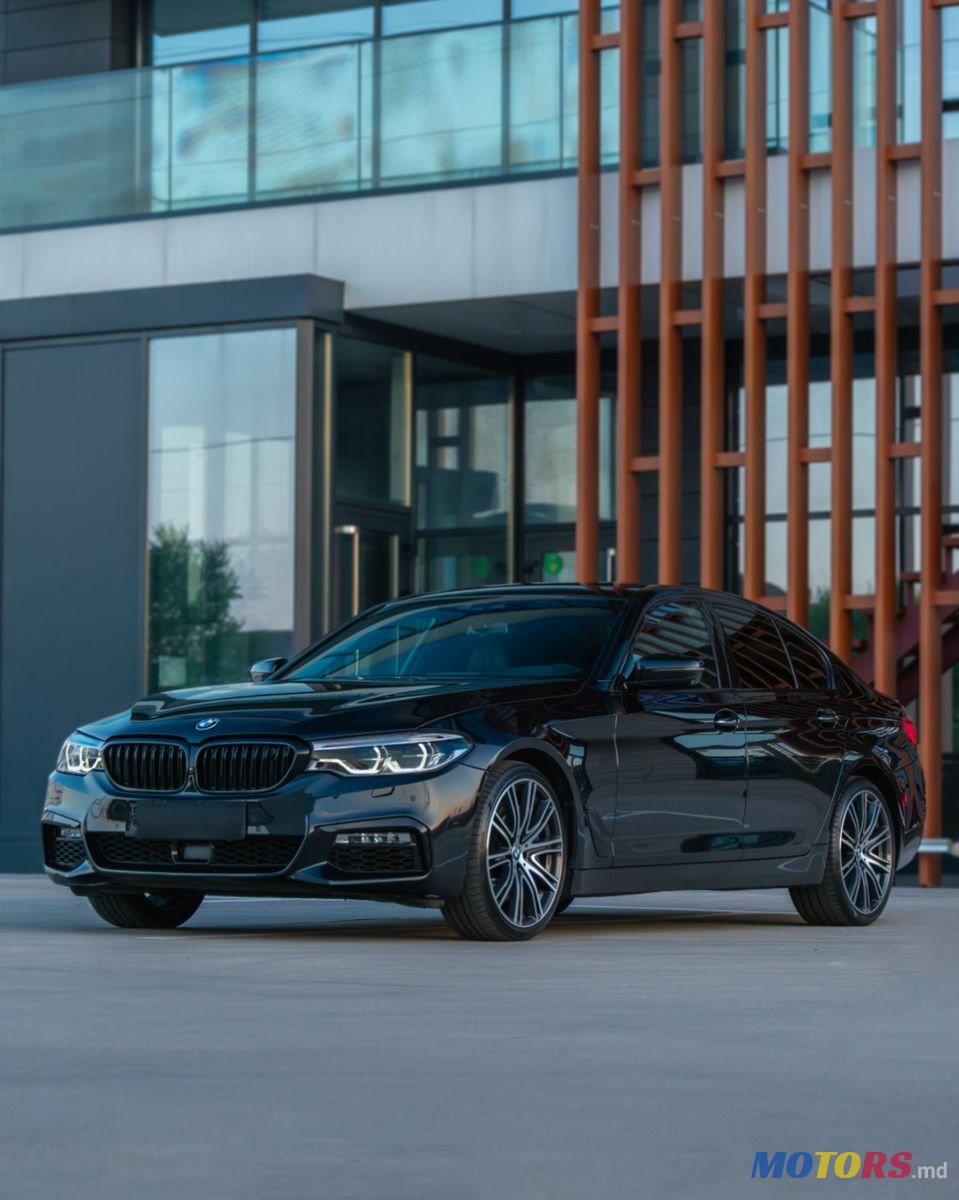 2017' BMW 5 Series photo #1