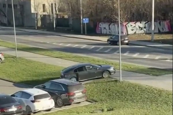 Ingeniozitatea nu are limită! Ce nu fac moldovenii pentru a economisi 20 lei pentru parcare?