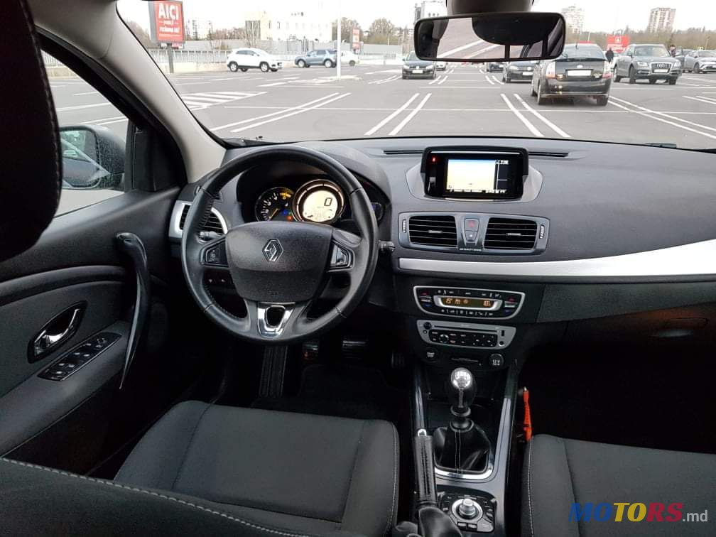 2013' Renault Megane photo #3