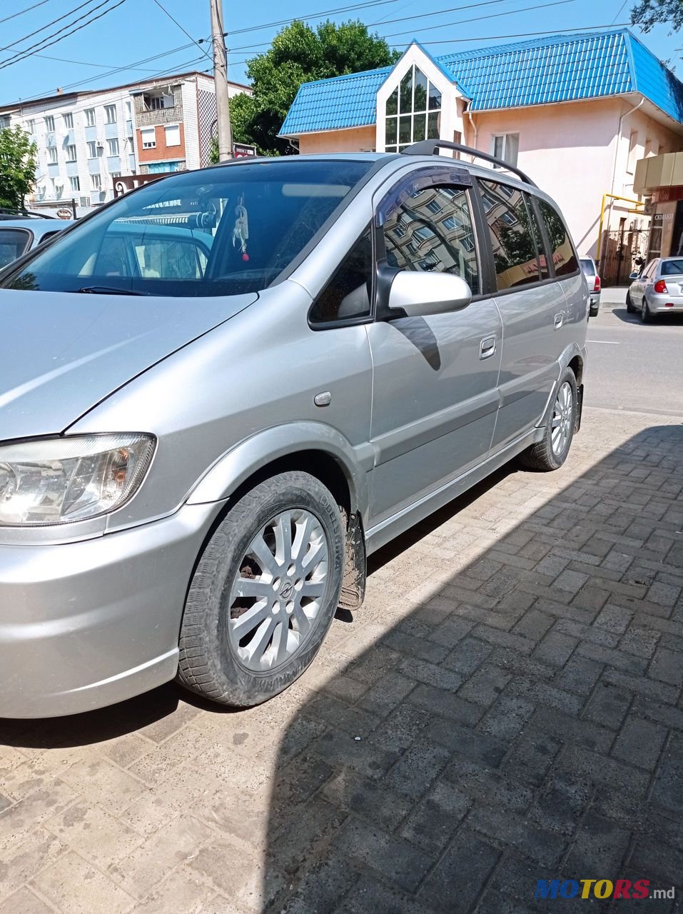 2005' Opel Zafira photo #2