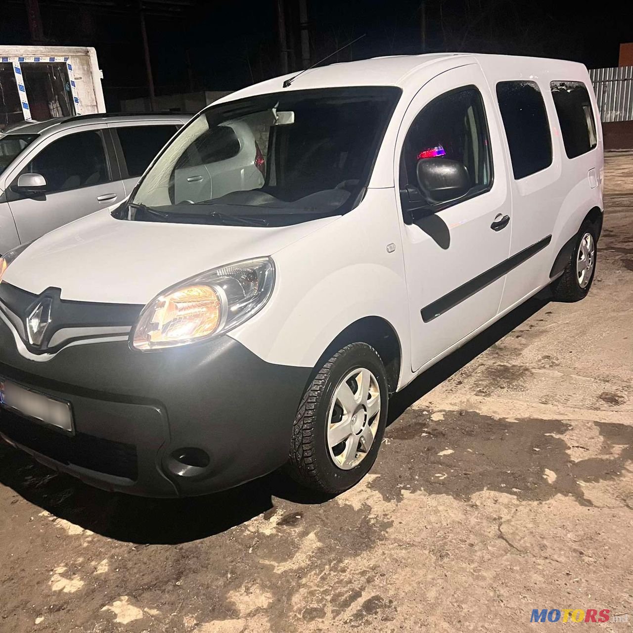 2017' Renault Kangoo Maxi photo #1