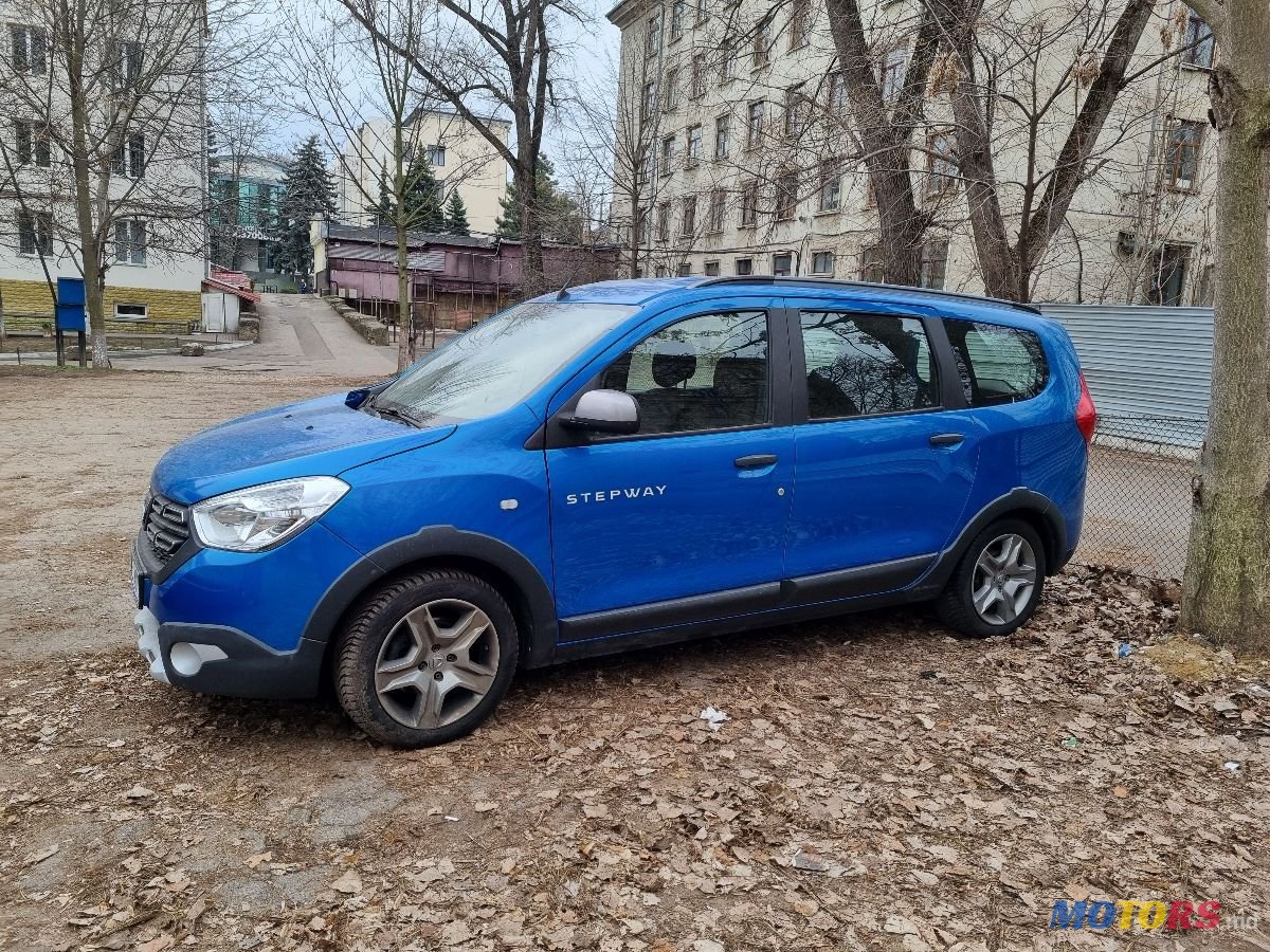 2021' Dacia Lodgy photo #2
