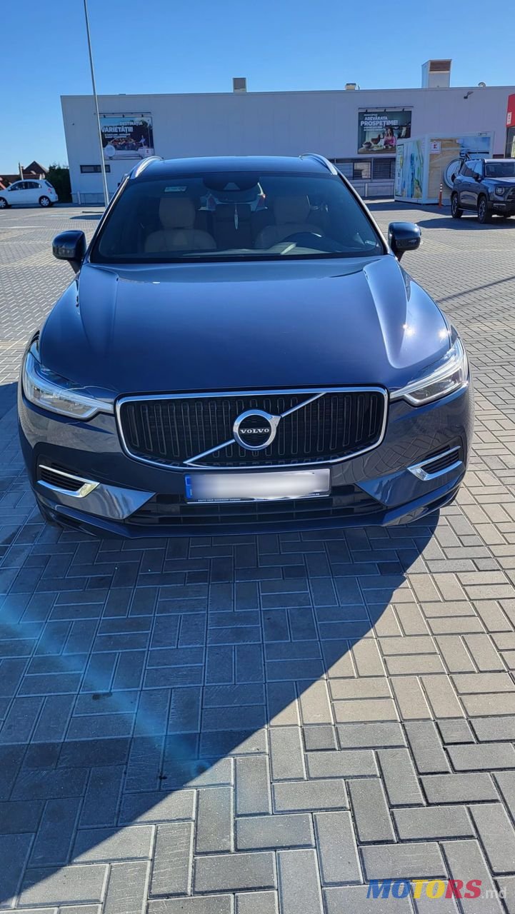 2019' Volvo XC60 photo #2