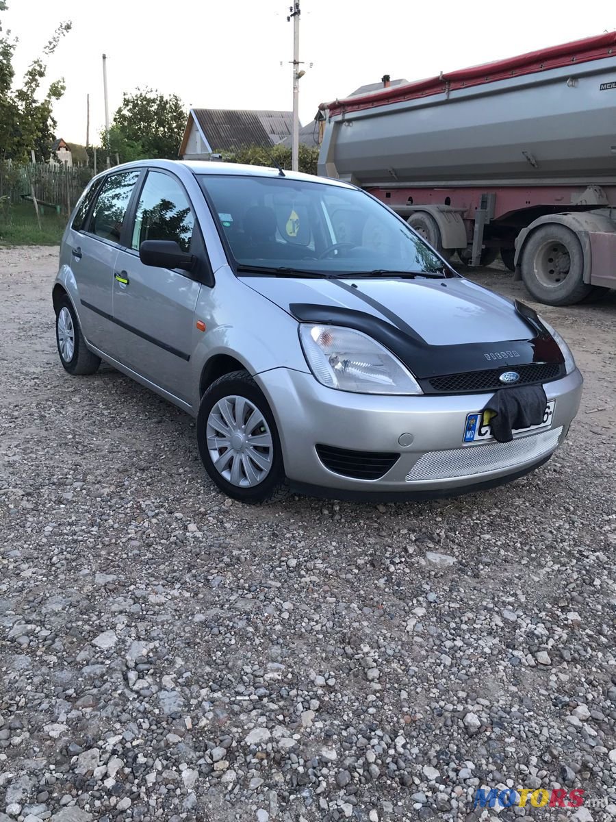 2005' Ford Fiesta photo #3