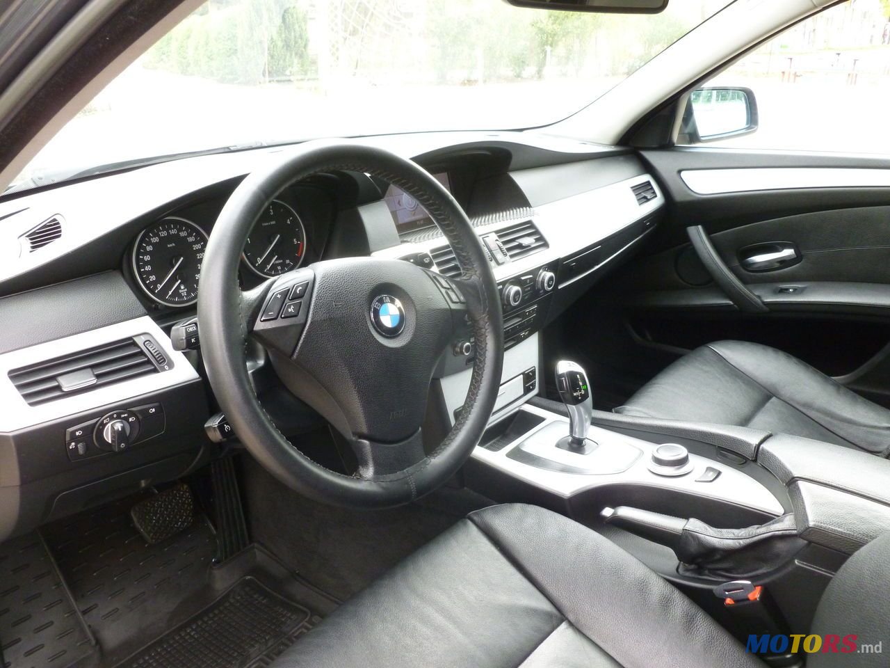 2007' BMW 5 Series photo #6