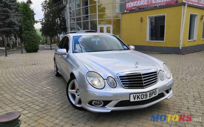 2009' Mercedes-Benz E photo #1