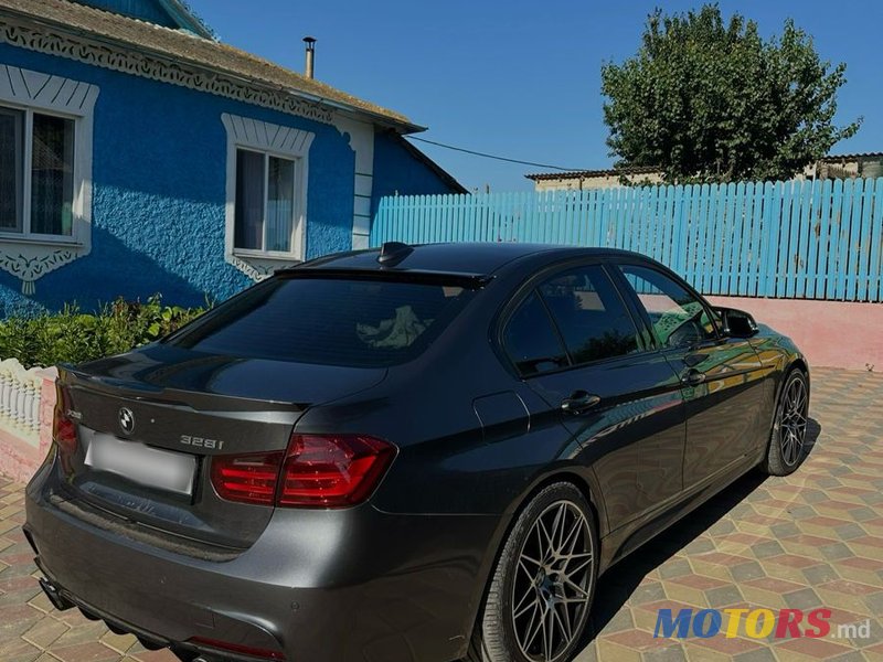 2013' BMW 3 Series photo #1
