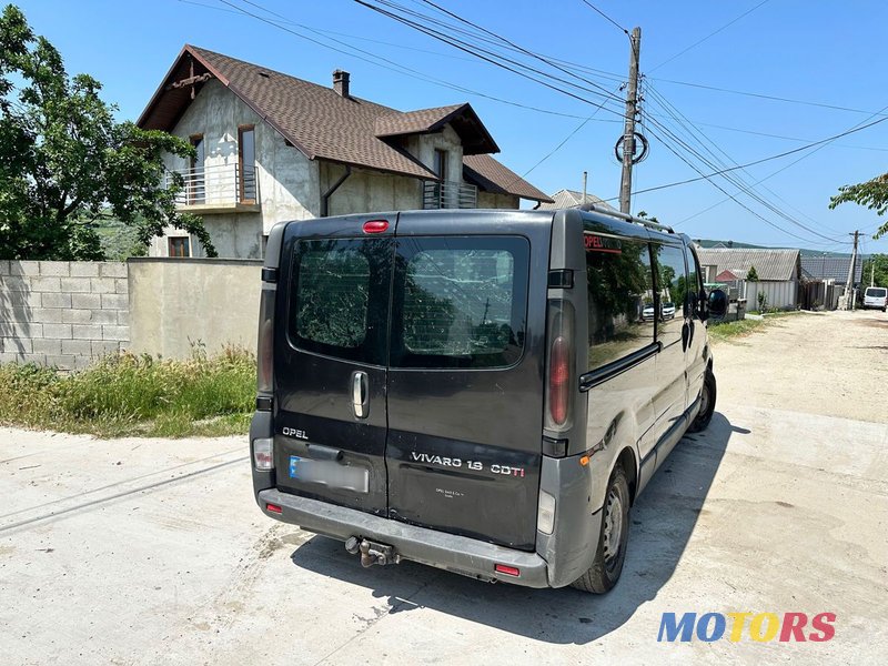 2005' Opel Vivaro photo #4