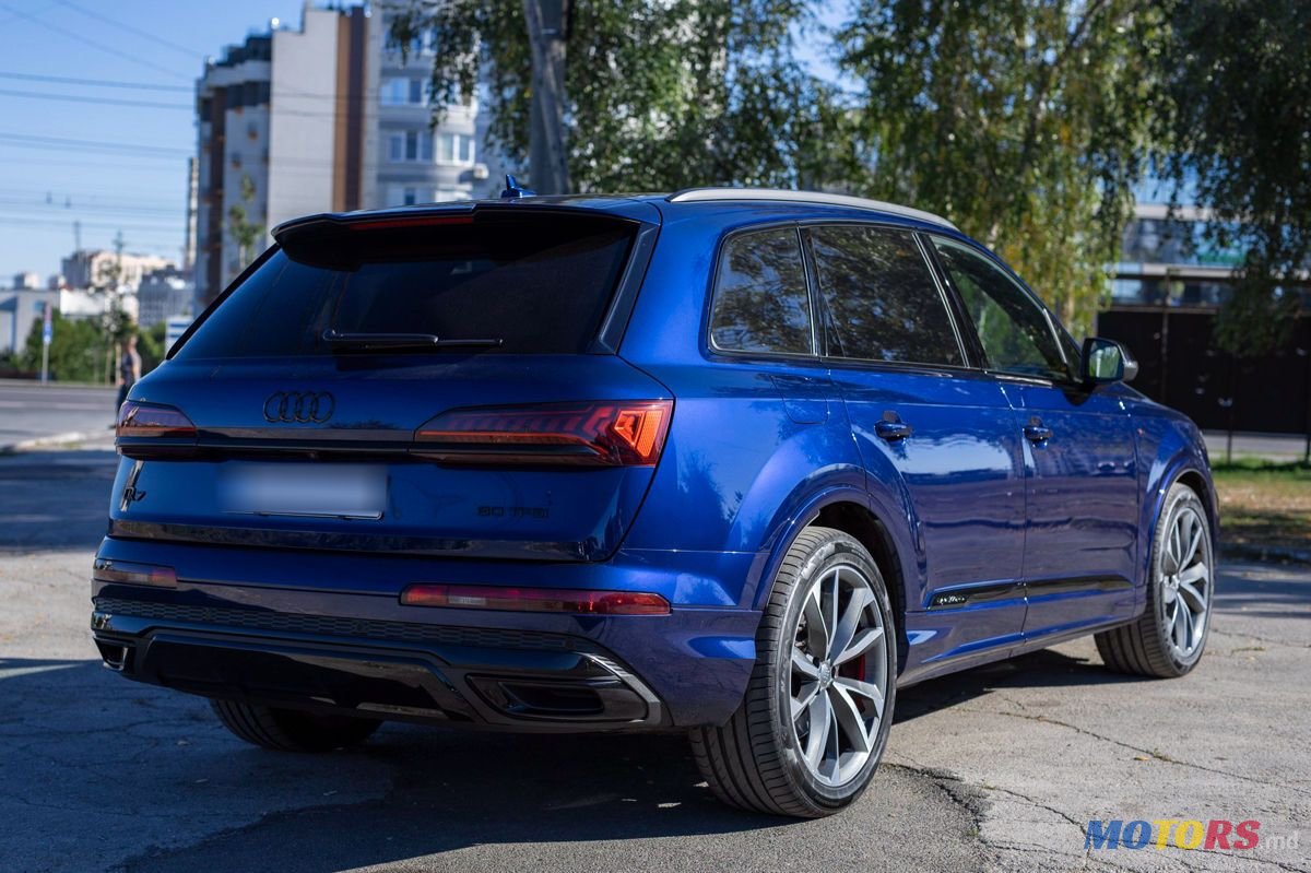 2020' Audi Q7 photo #2