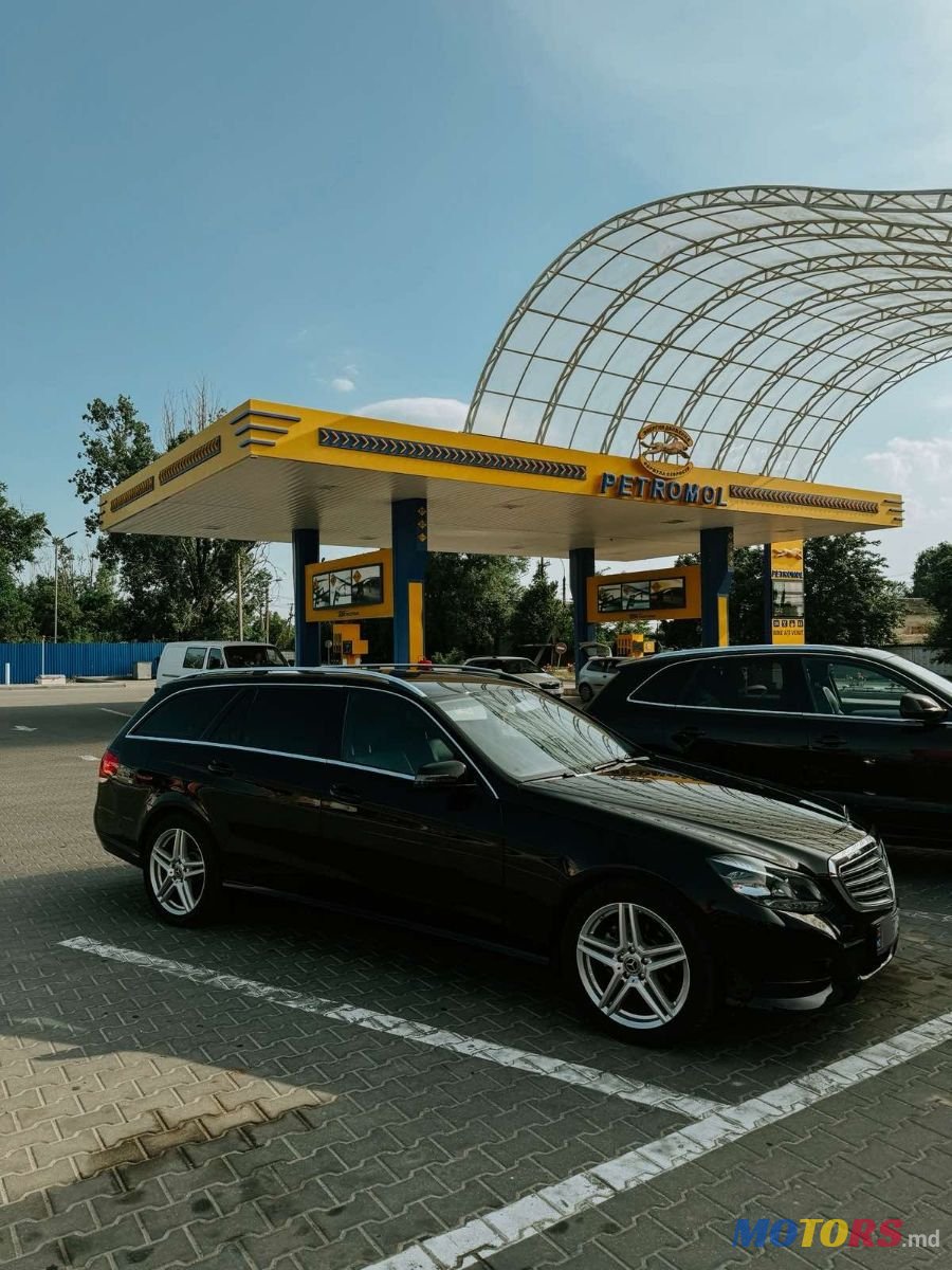 2016' Mercedes-Benz E-Class photo #3