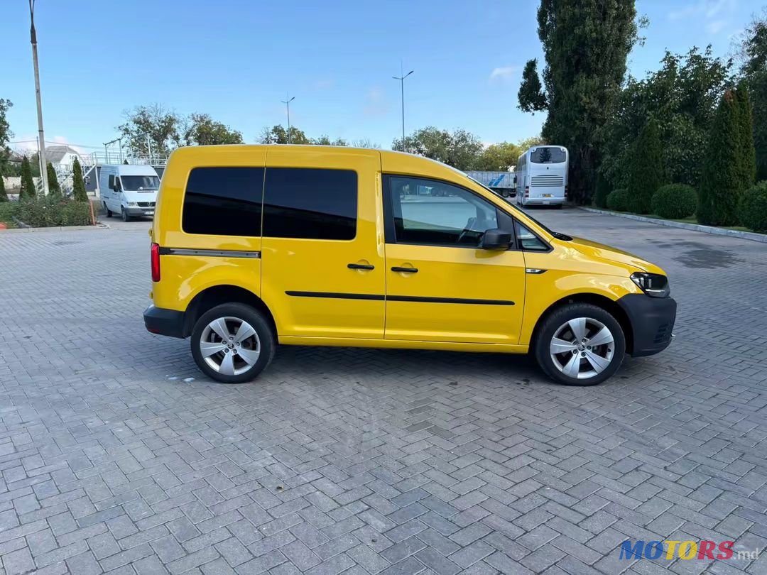 2020' Volkswagen Caddy photo #4
