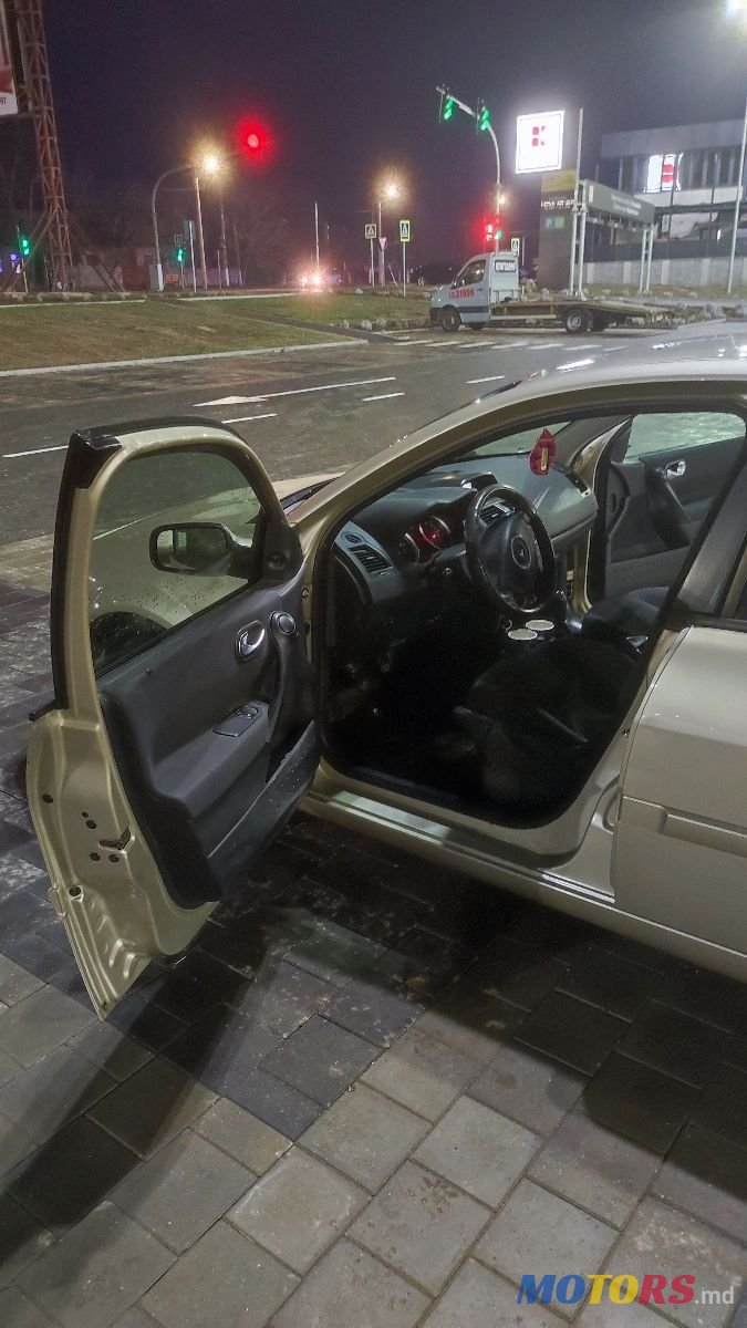 2007' Renault Megane photo #4