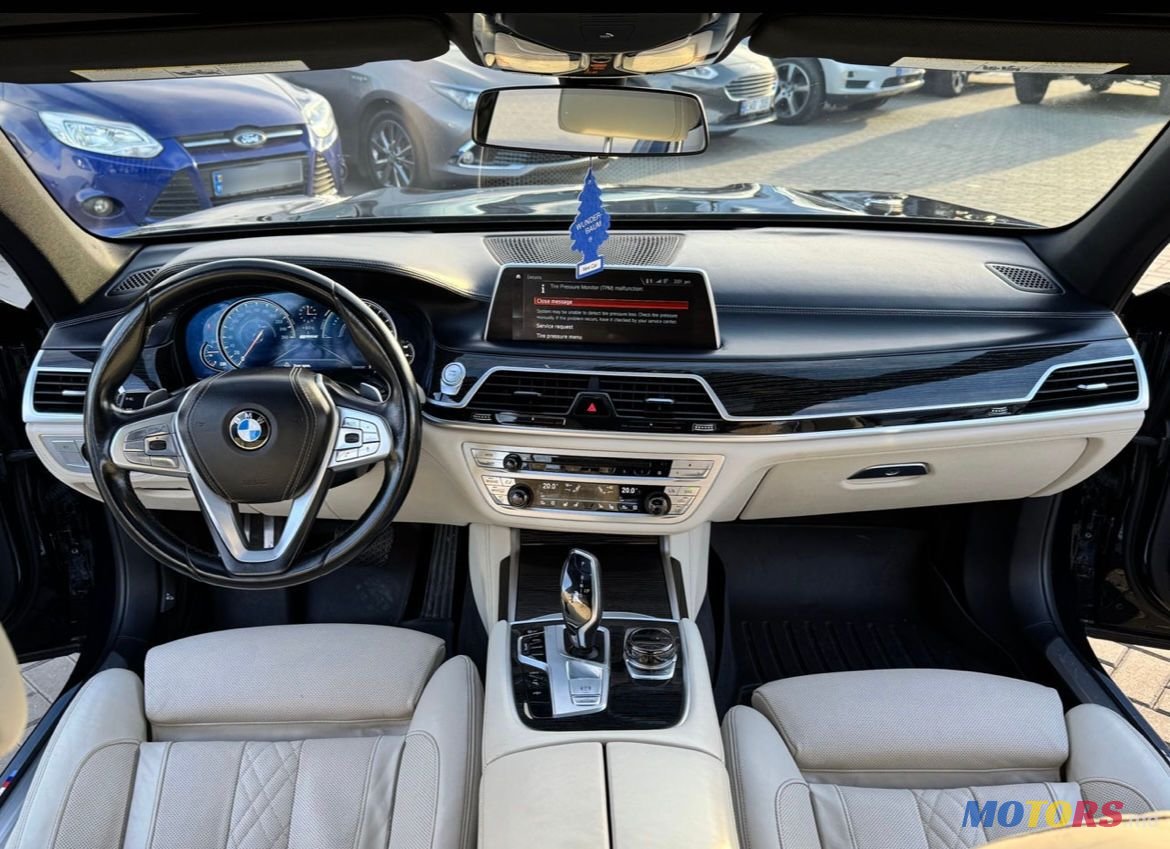 2018' BMW 7 Series photo #6