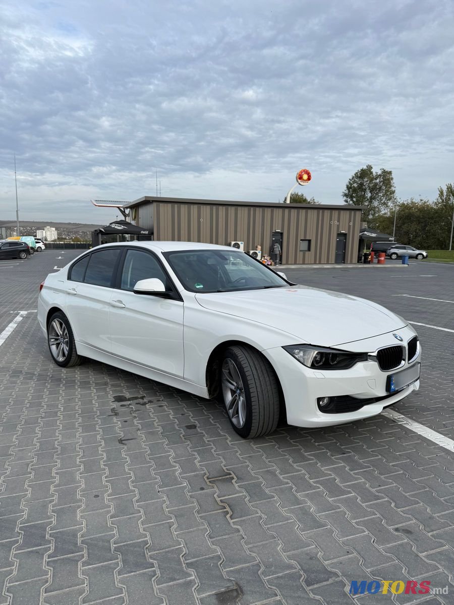 2014' BMW 3 Series photo #4
