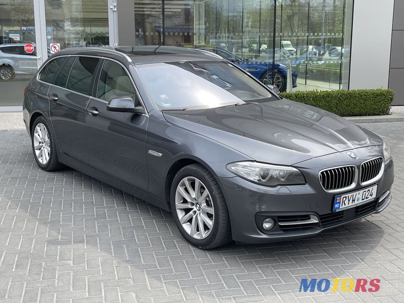 2015' BMW 5 Series photo #1