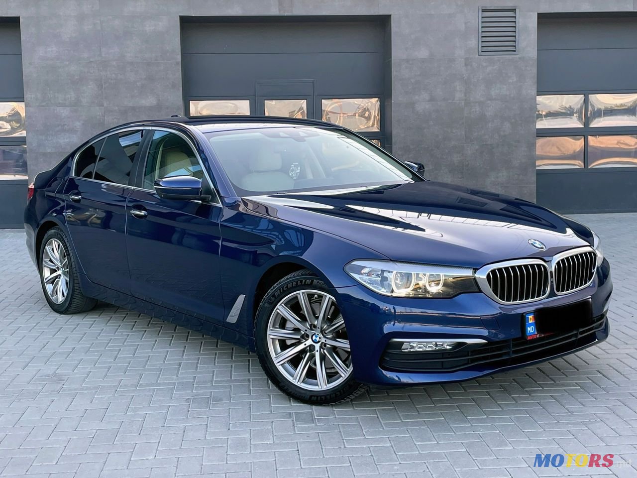 2018' BMW 5 Series photo #1